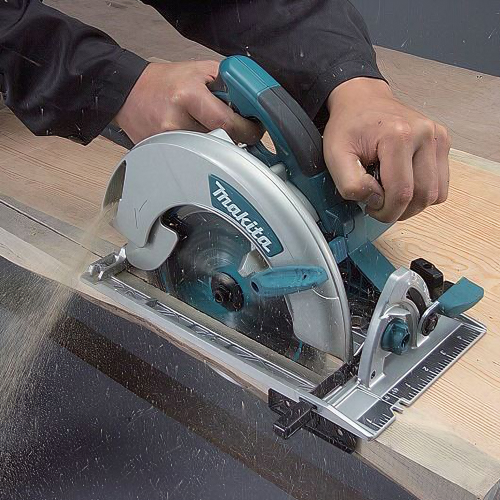 Дискова пила Makita