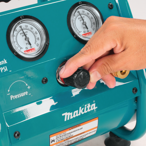 Аккумуляторный компрессор XGT Makita AC001GZ (без аккумулятора)