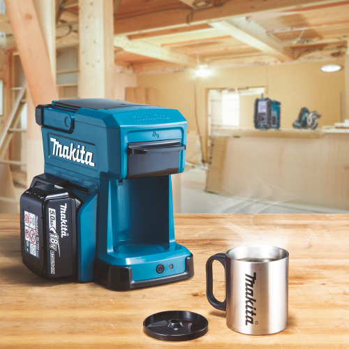 Аккумуляторная кофеварка CXT Makita DCM501Z (без аккумулятора)