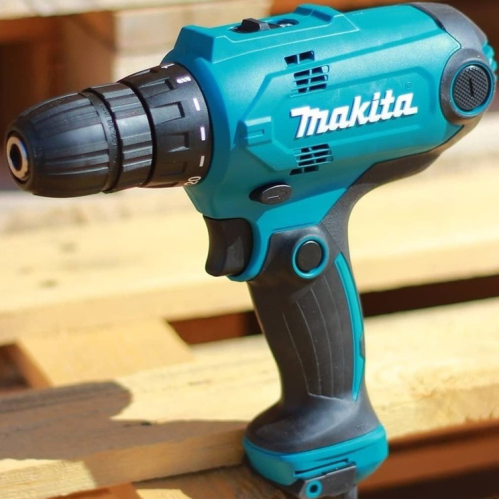 Сетевая дрель-шуруповерт Makita DF0300