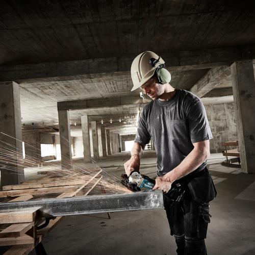 Аккумуляторная угловая шлифовальная машина Makita DGA506Z