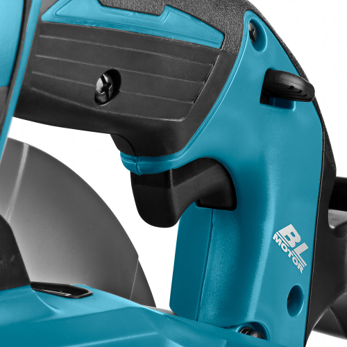 Аккумуляторная дисковая пила LXT Makita DHS680Z (без аккумулятора)