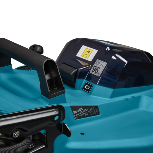 Аккумуляторная газонокосилка Makita DLM538CT2