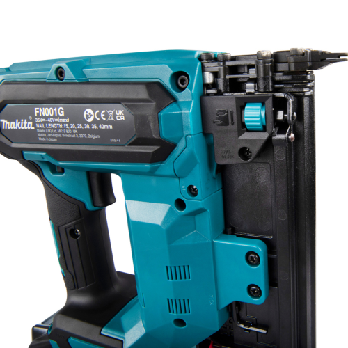 Аккумуляторный гвоздезабивной пистолет XGT Makita FN001GA201