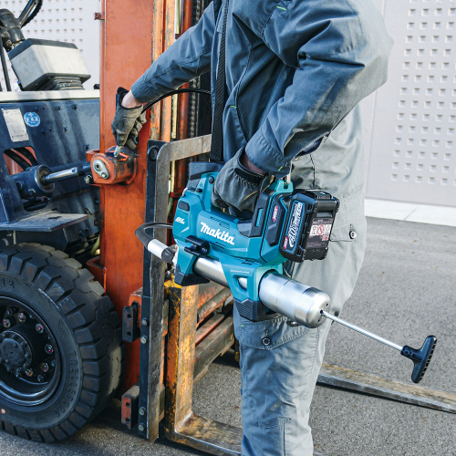 Акумуляторний пістолет для змащування XGT Makita GP001GZ (БЕЗ АКБ)