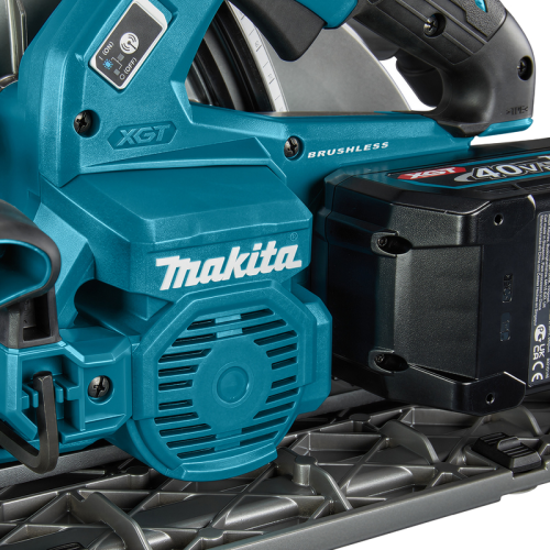Аккумуляторная дисковая пила XGT Makita HS011GT201