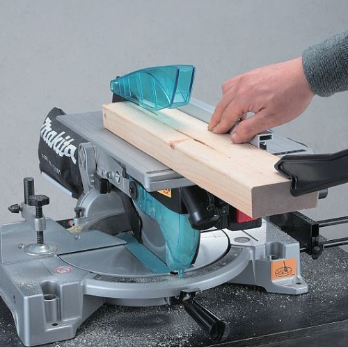 Торцовочная / циркулярная пила Makita LH1040