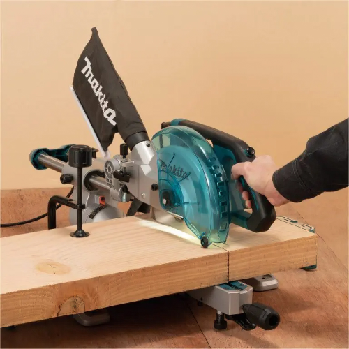 Торцовочная пила Makita LS0816F