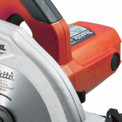 Дисковая пила MT Makita M5802
