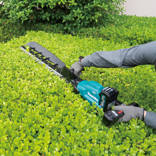 Акумуляторний кущоріз XGT Makita UH014GM101