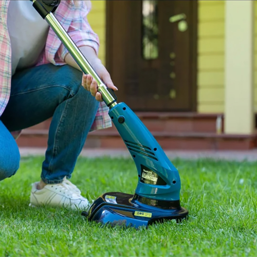 Мережевий тример Makita UR3000